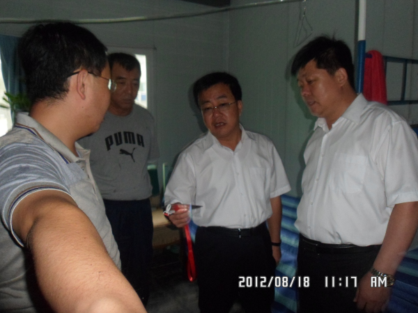 集团公司领导对施工现场进行安全隐患排查指导暨CIS视觉识别论证