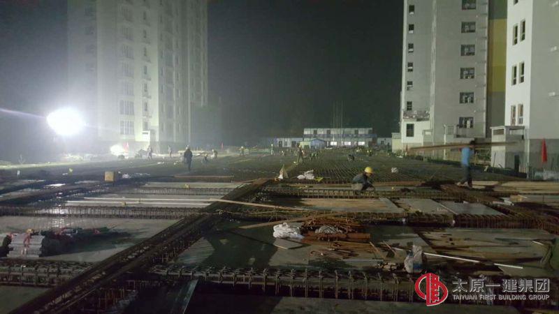 为直属六分晋城公租房项目工人夜间施工点赞