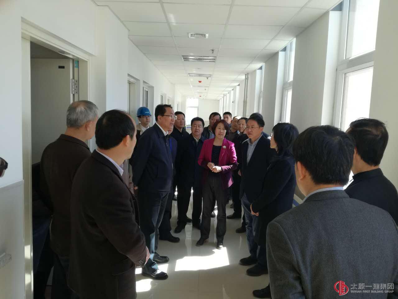 太原市副市长参观指导第四人民医院艾滋病诊治楼项目